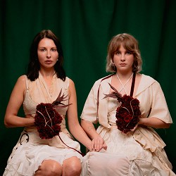 renie cares, Олена Карась - правила гри